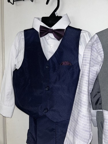 Boys Suit Size 5 - Picture 4 of 5