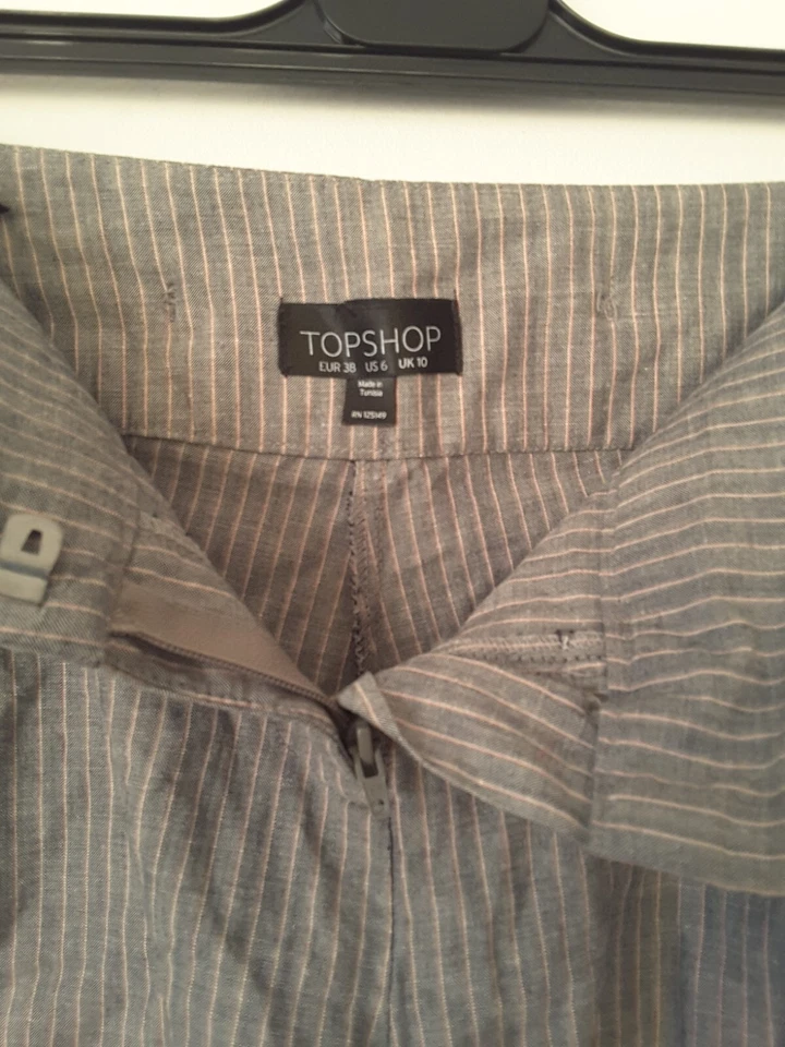 TOPSHOP Women's Grey Pink Pinstripe Linen Shorts. Roll Cuffs. Size UK10 - Image 4 of 4