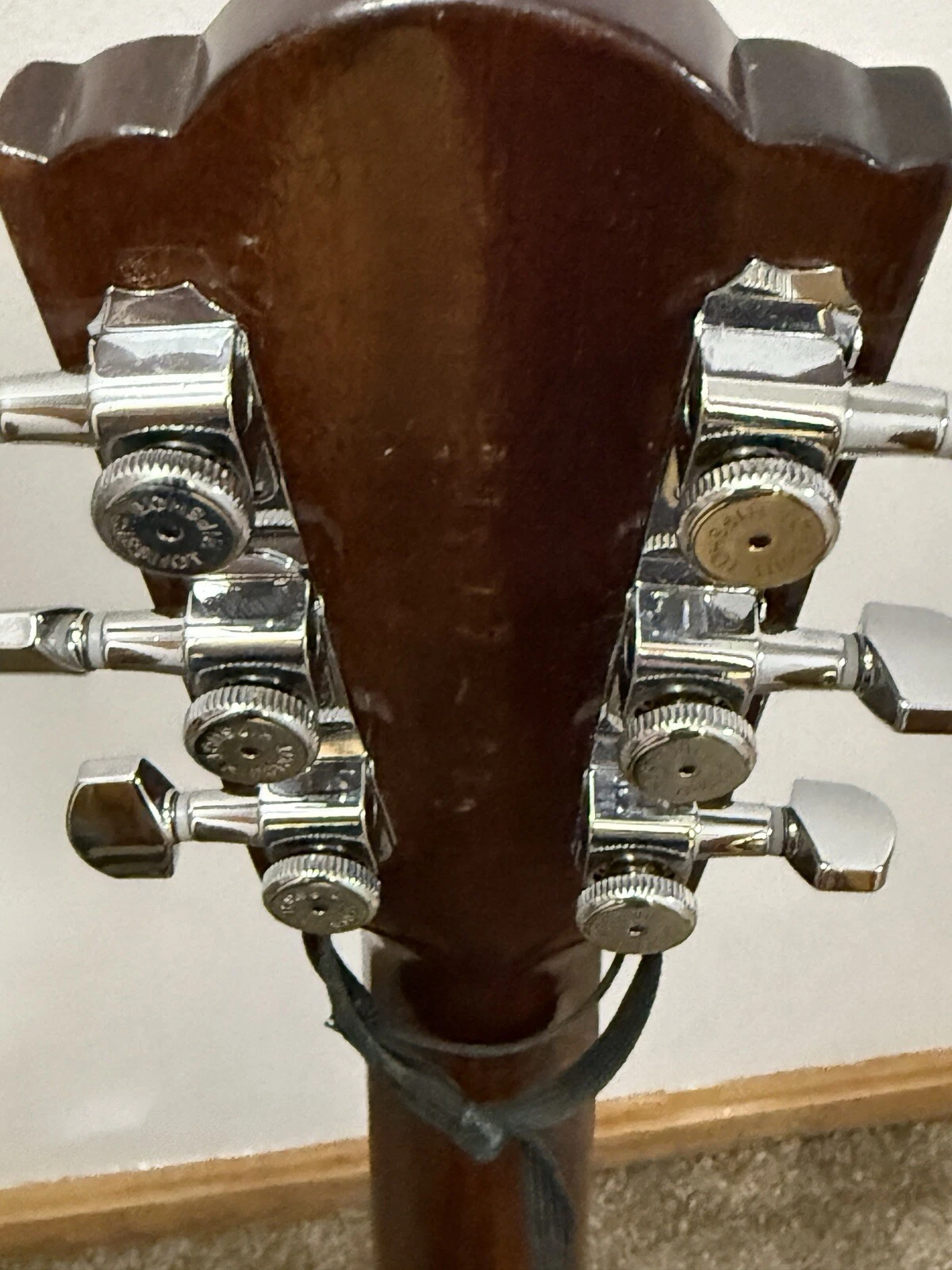 Picture 4 of 12
