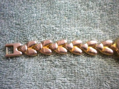 Jacmor Gold/Silver Tone Ladies Bracelet Watch. Free Watch  display picture 3