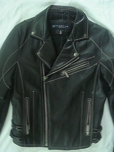 DAMEN KENNETH COLE REACTION LEDER MOTORRAD JACKE SKULL & CROSSBONES NEUWERTIG