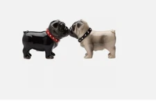  Kissing Pugs Salt and Pepper Shakers Set new in box