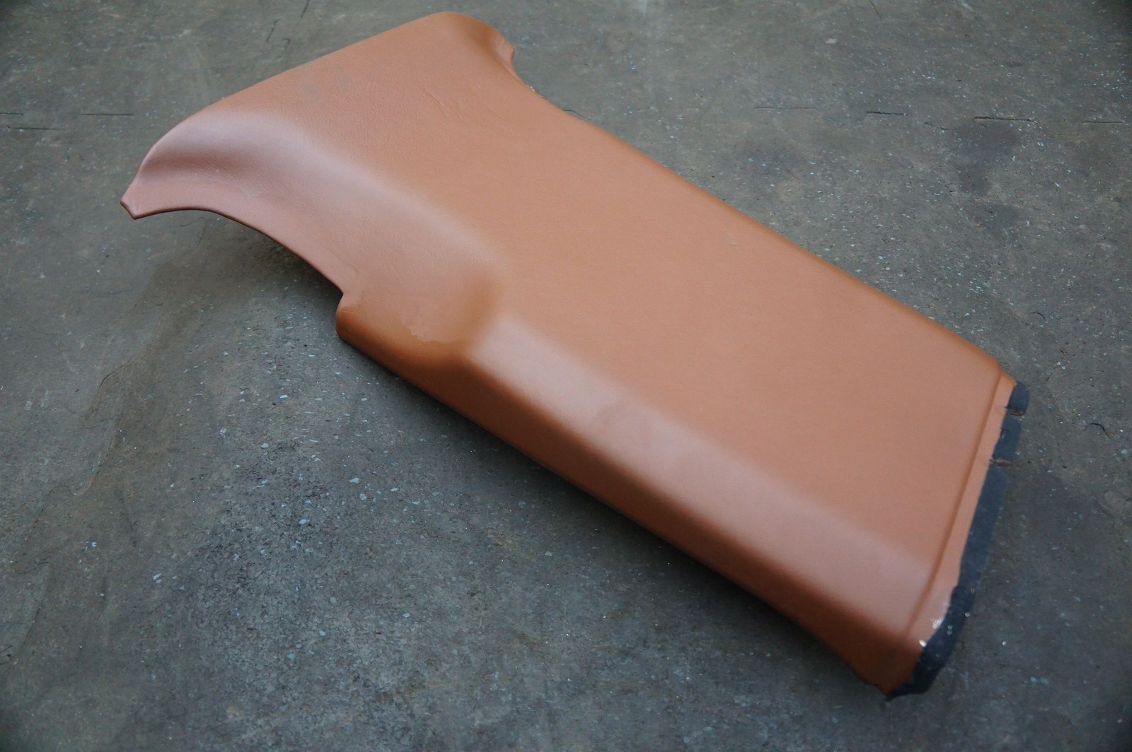 Right Lower B-pillar Trim Panel Tan AD43-403F72-AAW OEM Aston Martin Rapide 2010