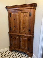 Welsh Pine Corner Cupboard Date: c.1750–1800 (vernacular Georgian period)