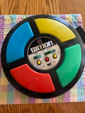 Vintage Milton Bradley Simon Game 1979 Electronic Memory Skill Toy