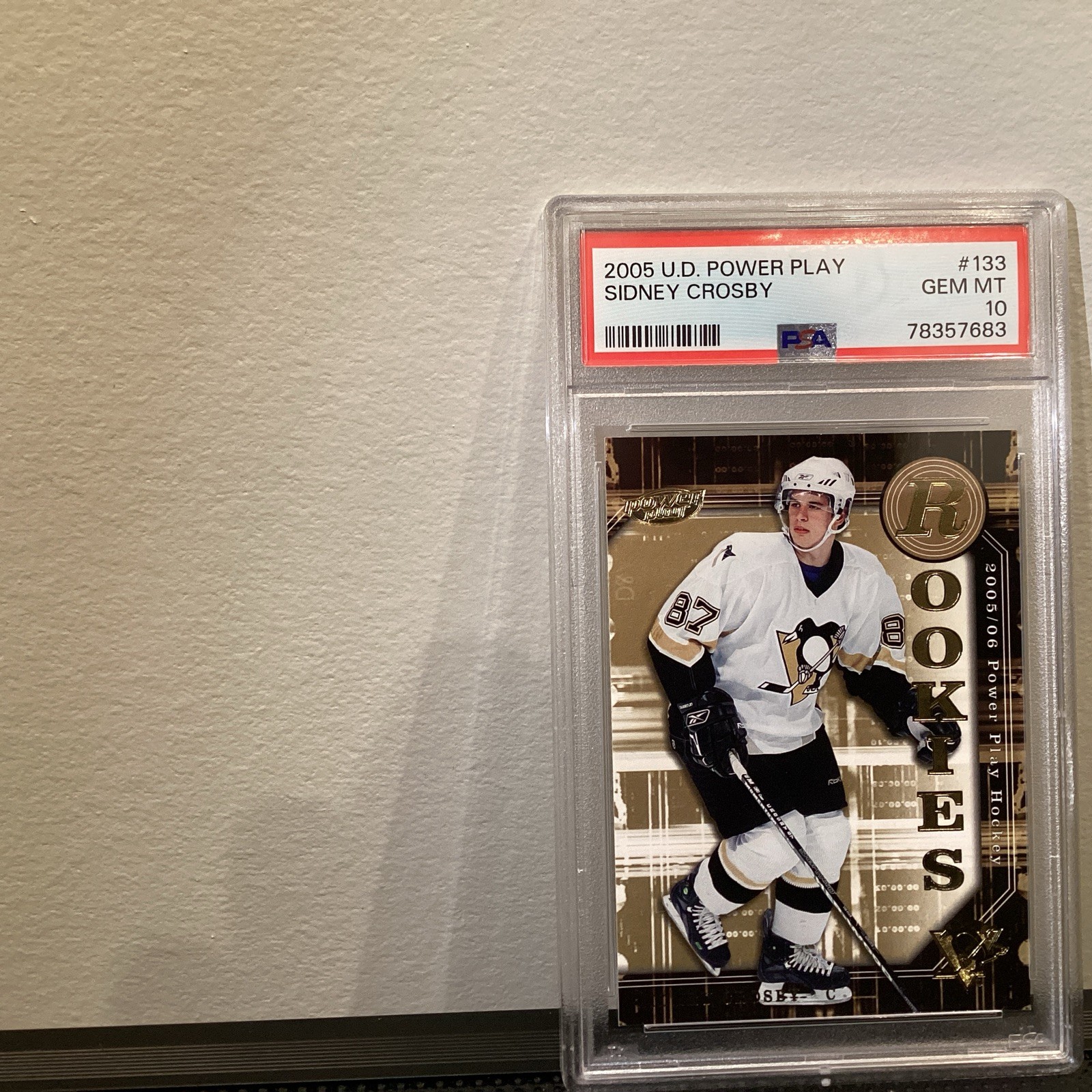 2005 UPPER DECK POWER PLAY #133 SIDNEY CROSBY RC PENGUINS PSA 10