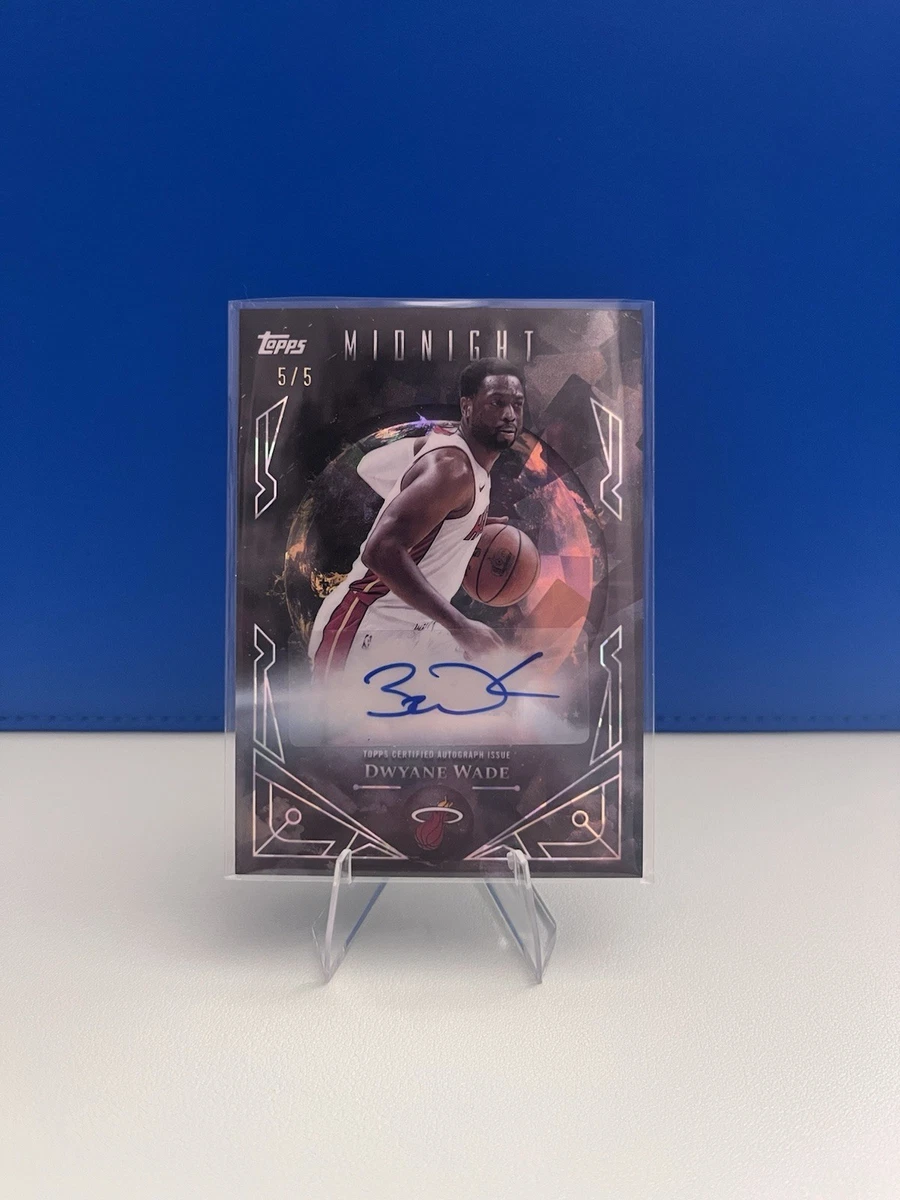 Topps Dwyane Wade Basketball Autographed Sports Trading Cards