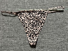 Victoria s Secret Leopard Print V-String panty Size Medium NWT