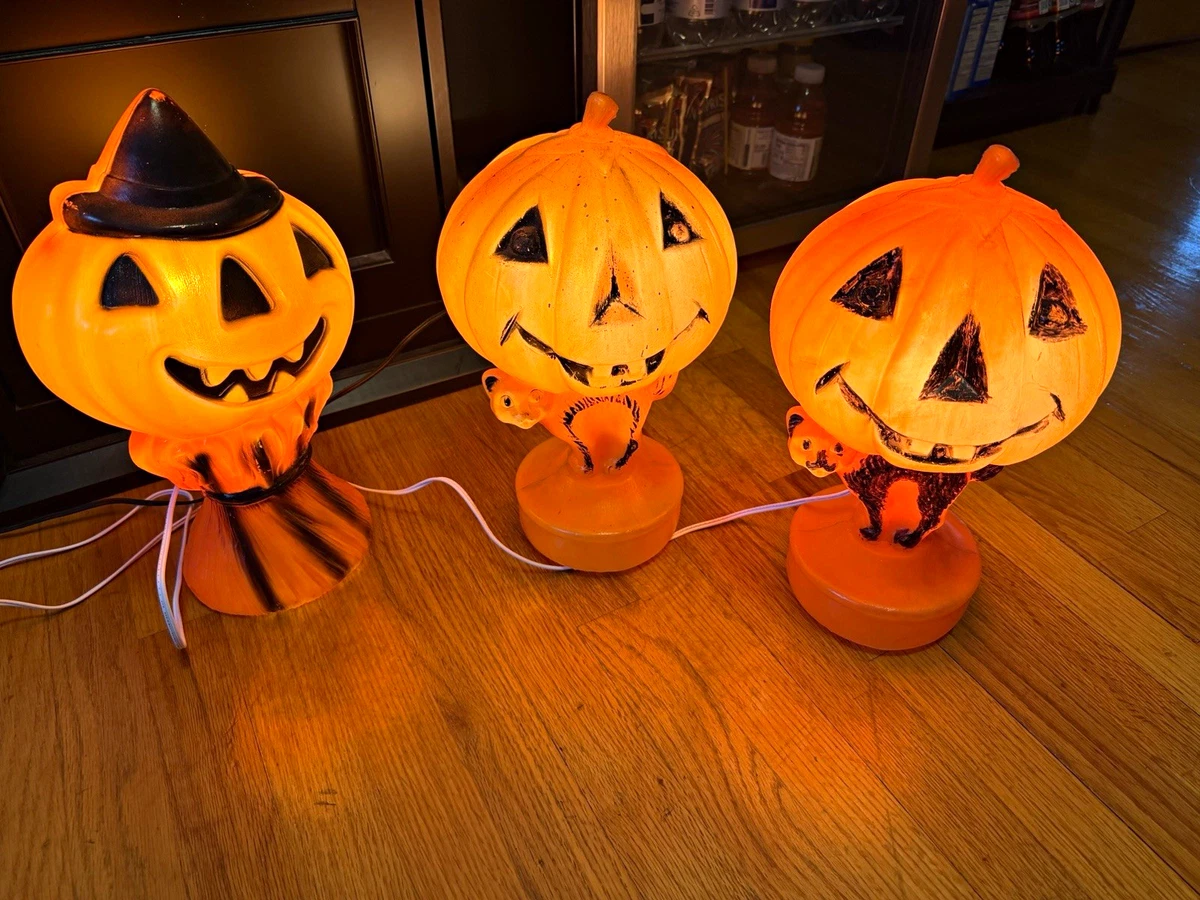 25+ Vintage Blow Mold Pumpkin In Halloween Lights (1960-1990) for