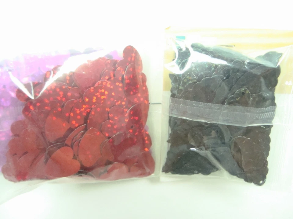 Pack 2 - Hecho a Mano Moderno - Confeti Corazones Flores Estrellas Plumas y Triángulos Foto 3 de 4