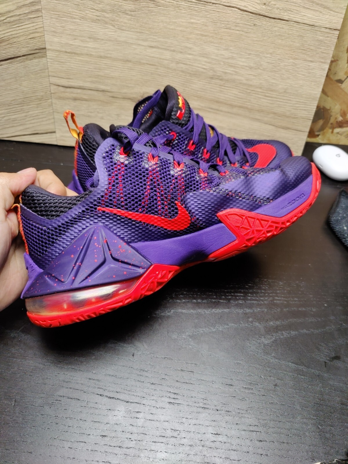 Nike Mens Lebron XII Low Court Purple Basketball Shoe… Gem