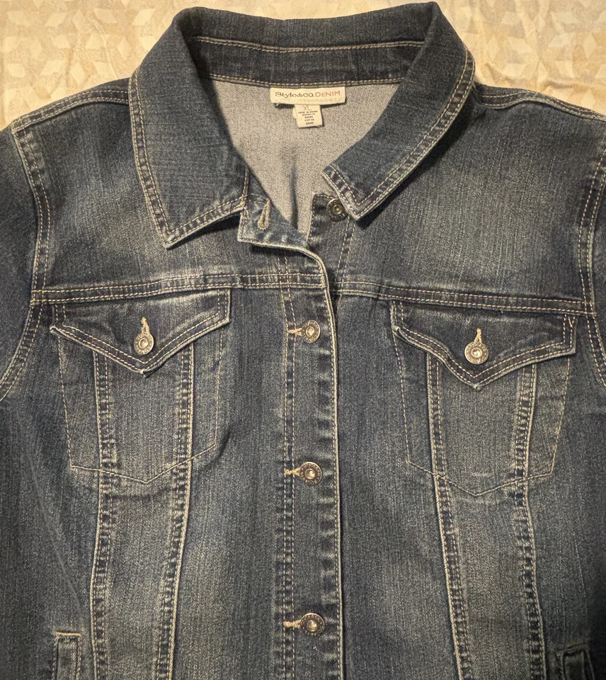 Style & Co. Blue Denim Jacket 4-Pocket w/Adjustment Straps – Size XL - Image 4 of 4