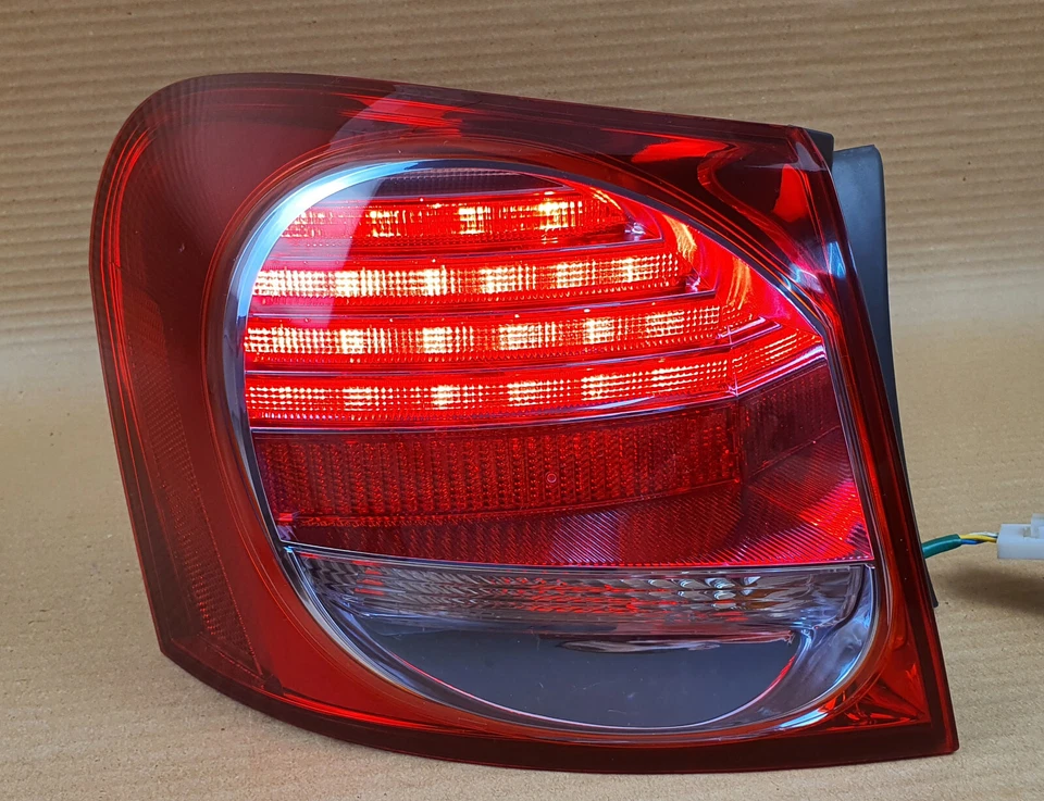 Lexus GS350, GS450H 2006-2011 Hybrib светодиодные задние фонари полный комплект оригинальный б/у - Изображение 3 из 4