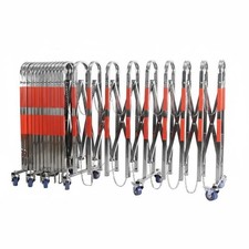 Stainless steel expandable fence for outdoor use