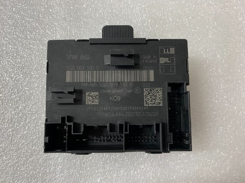 VW Touran 5T1 Türsteuergerät Tür Steuergerät Vorne Rechts 5Q0959592E