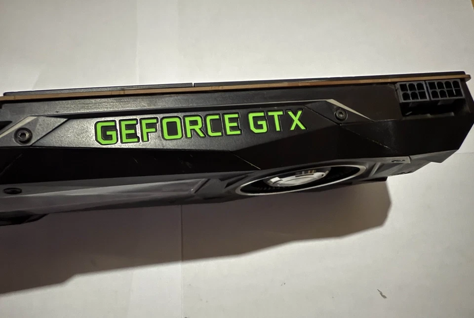 NVIDIA GeForce GTX Titan Xp 12GB GDDR5X Graphics Card - Image 4 of 4
