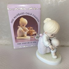 Precious Moments Collectors Club 1990  One Step At A Time  W/Box