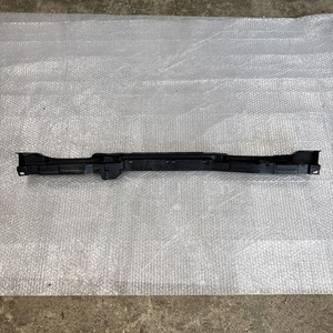 Führungsprofil Stoßstangenprofil Hinten Mitte 791229U00A Note E11 Original