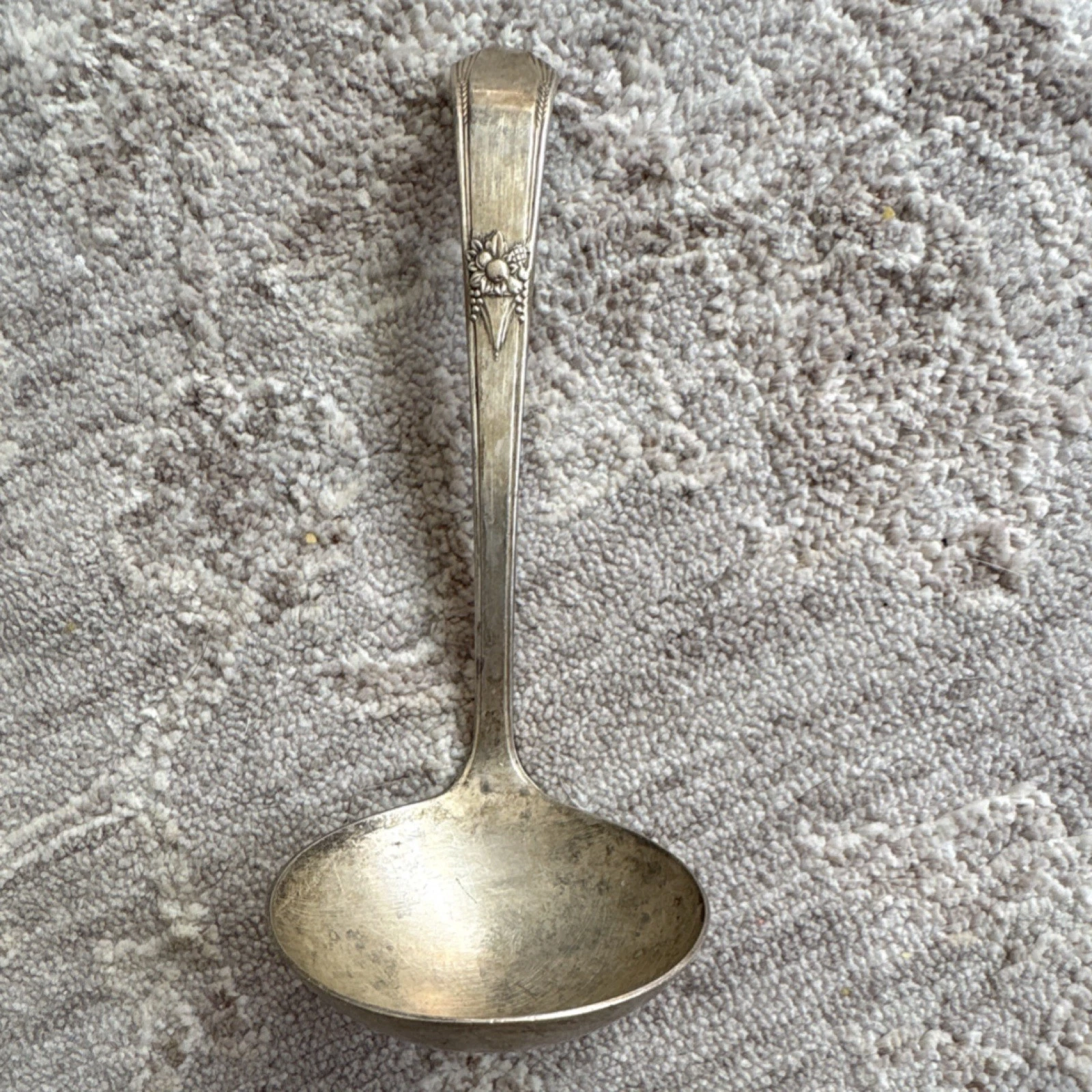 Hiawatha Plate Silverplate Ladle Antique Floral Handle Collectible Tableware