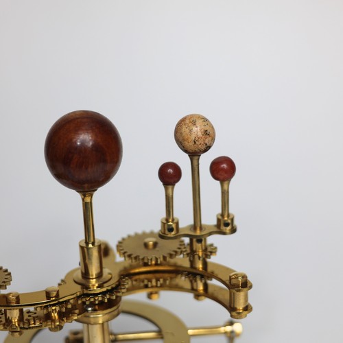 Sistema Solar Orrery Lujo Decoración Hogar Acabado Dorado 8" Con Piedra Semipreciosa - Imagen 3 de 3