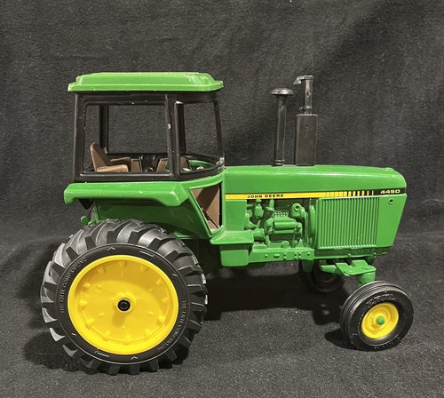 John Deere Tractor Model 4450 Diecast Metal Replica ERTL 1/16 - Picture 2 of 6