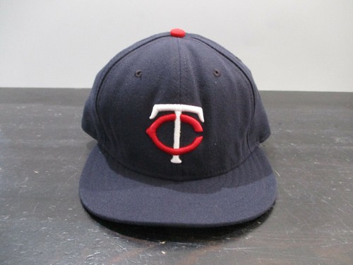 Minnesota Twins Hat Cap Fitted Mens 7 1 