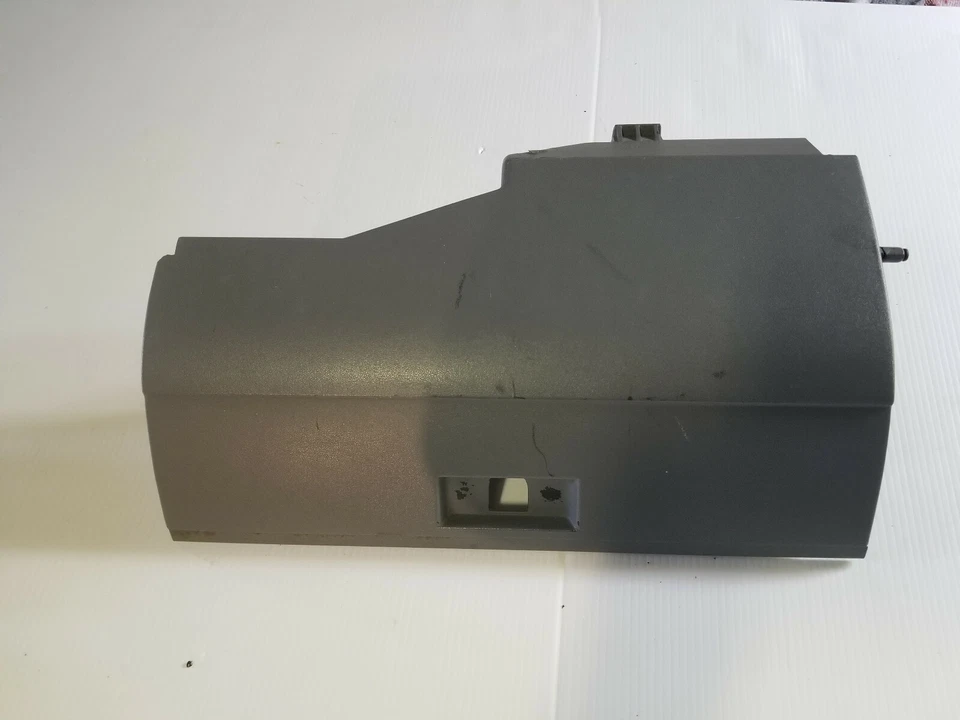 15i Grey glovebox glove box - VK vb vc vh sle calais hdt hsv bt1 T43 - image 2 of 4