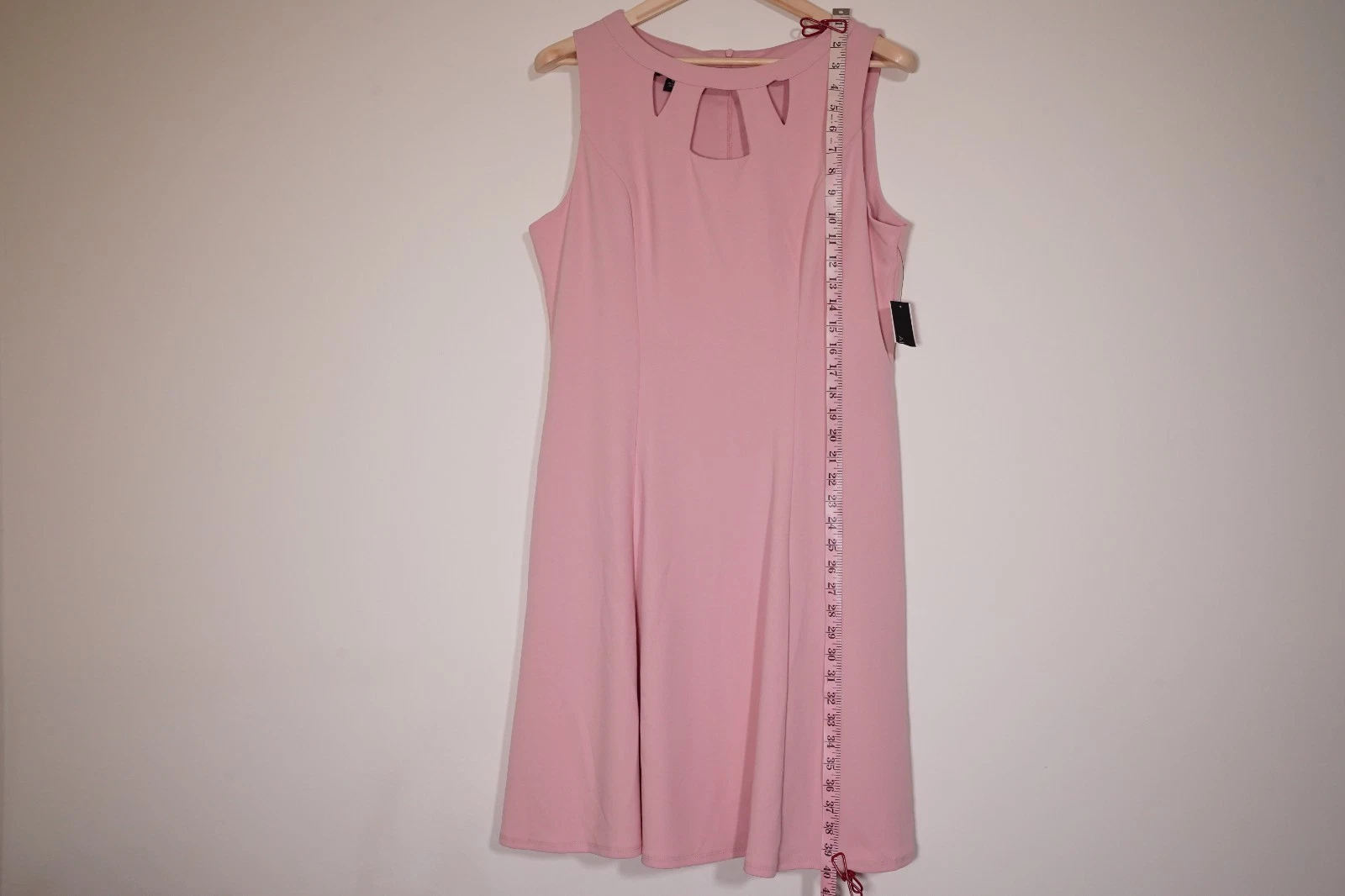 Abito donna ALYX smanicato aderente e svasato 16 rosa scollo a buco della serratura elasticizzato