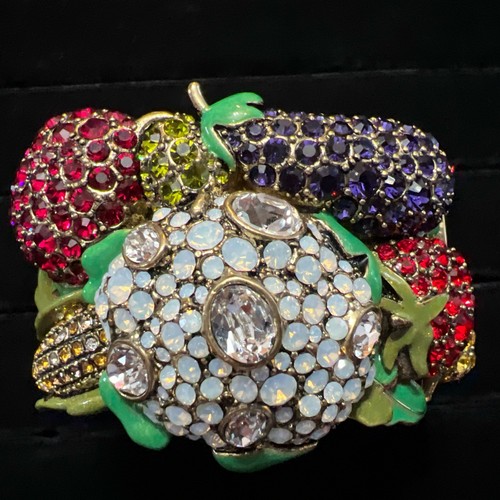 Heidi Daus Multi Colored Rhinestone Vegetable Bracelet W/Box Hinged - Afbeelding 7 van 21