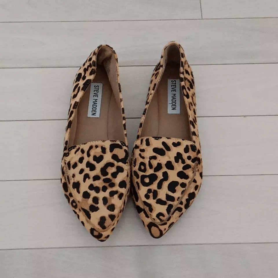 Steve madden shop featherl leopard flats