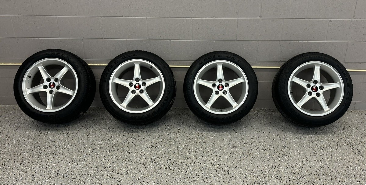 R-17 Vol.1〜５ 1995 Ford Mustang SVT Cobra R Wheels With Tires 17x9 Hinodex