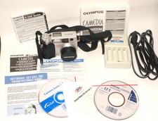 Olympus CAMEDIA C-2000 Zoom 2.1 MP Digital Camera - Black Metallic silver