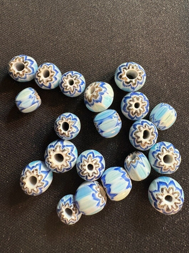 20 Chevron glass beads - Handmade Fancy Rare Vintage (B480)