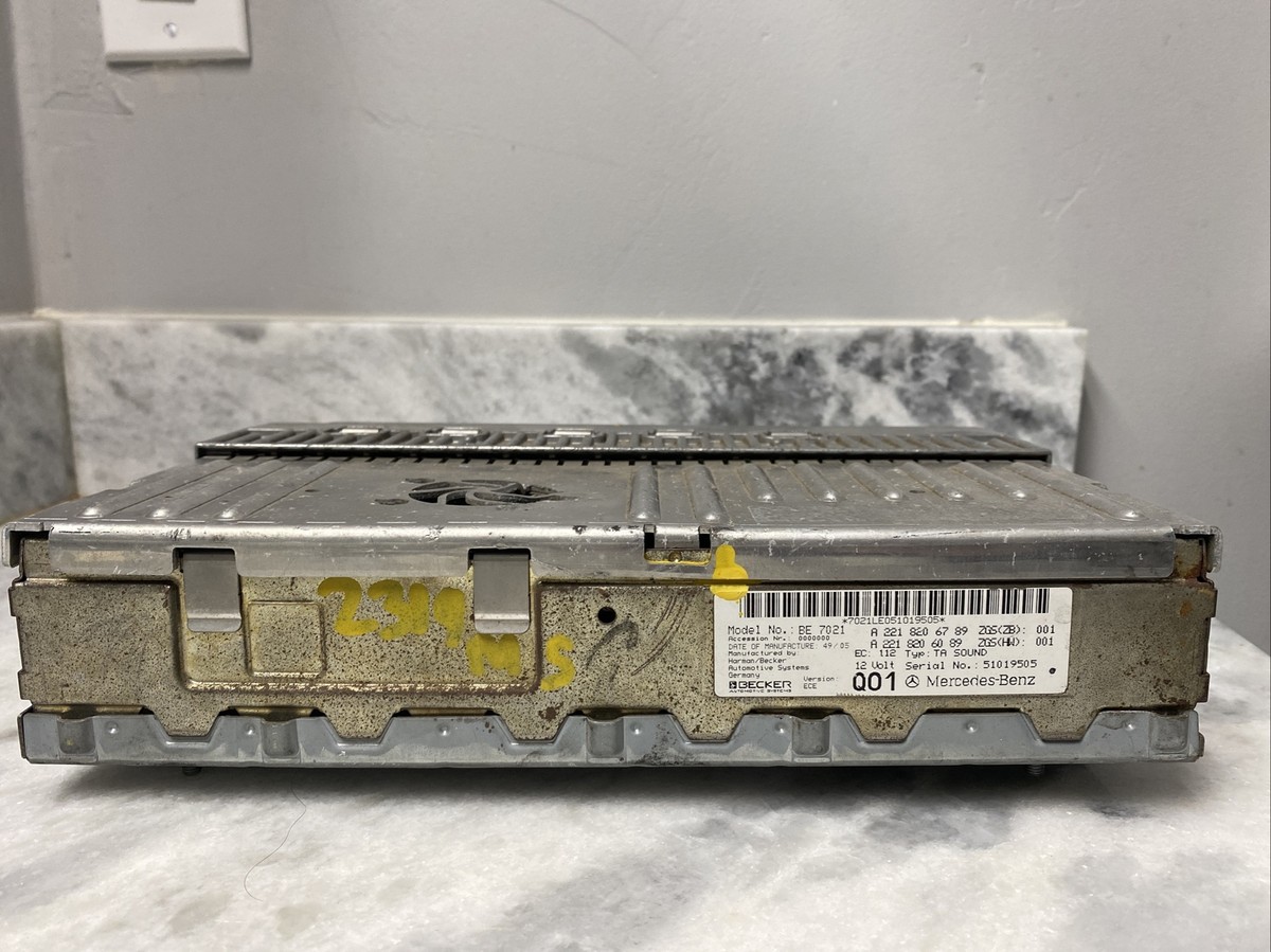 2010 Mercedes W221 S550 Harman Kardon Radio Amplifier A 221 820 67