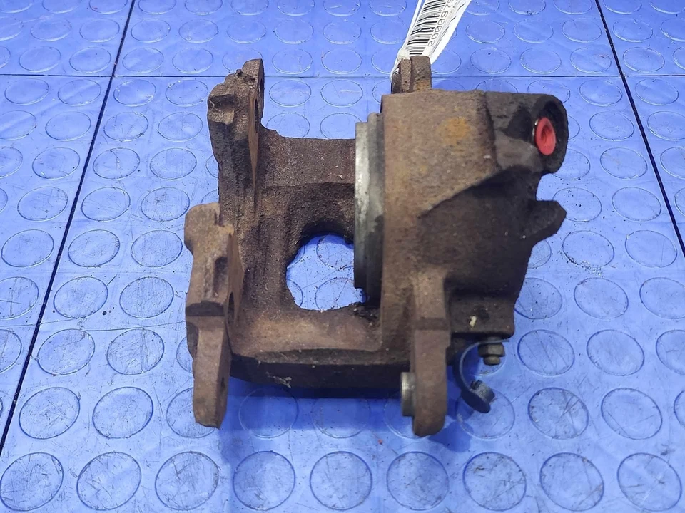 Conjunto de pinza de freno delantera izquierda Cadillac Seville 79 lado del conductor OEM 18003760 Foto 3 de 4