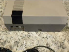 Paquete de consola Nintendo NES con 2 controladores Mario 3 Captain Skyhawk Game Genie