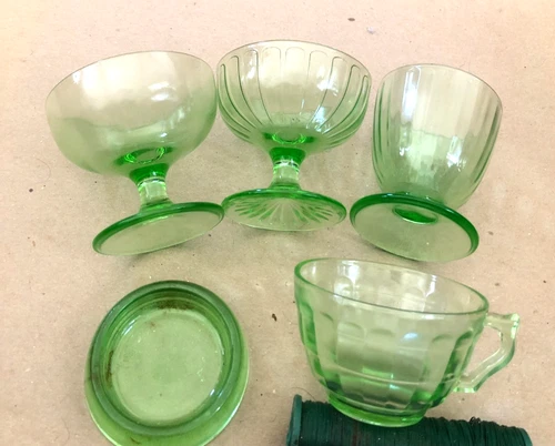 5 Vintage Green Uranium Glass Depression Glass UV Vaseline Lot Icecream Cup