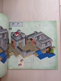 LEGO Minecraft: 21121 The Desert Outpost, 100% Complete w/ Minifigures & Manual