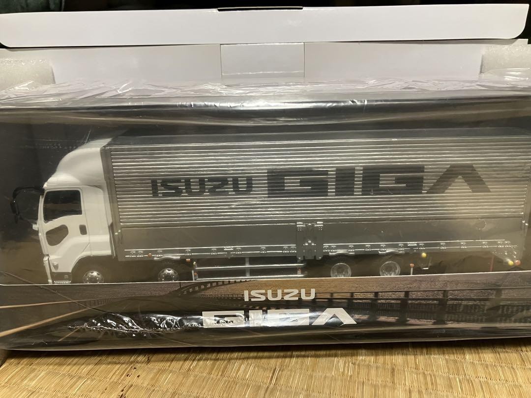 1/43 ISUZU GIGA ミニカー ホワイト Amazon | いすゞ ギガ