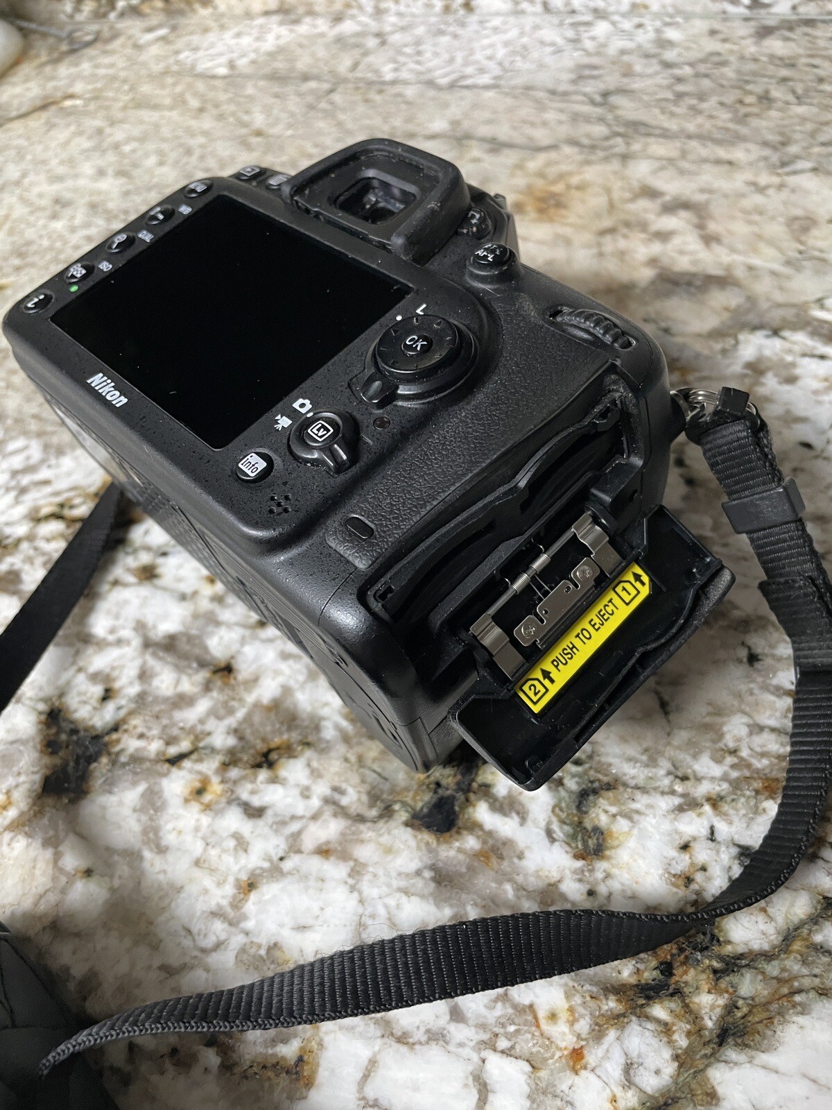 Nikon D7100 DSLR Camera Shutter Count 11k w/ Battery, Charger and