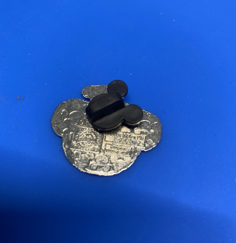 Disney Hidden Mickey Trading Pin Duffy Bear in Hats Dumbo Hat 2013 - Picture 5 of 5