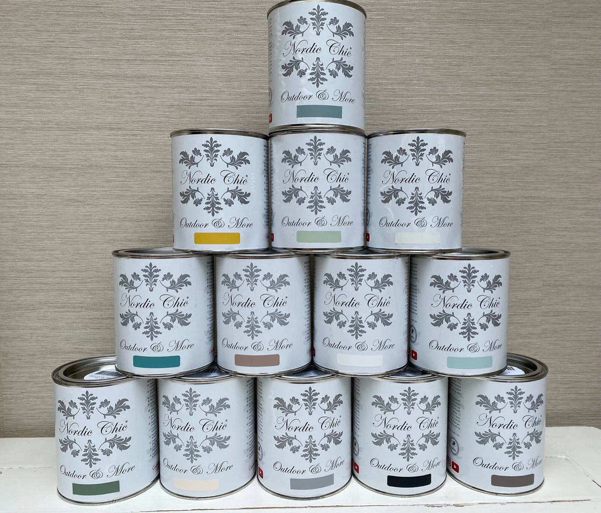 White wood 2024 paint outdoor