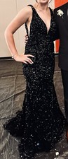 Sherri Hill Black sequin Halter Prom Dress Size 4 Unaltered 2024