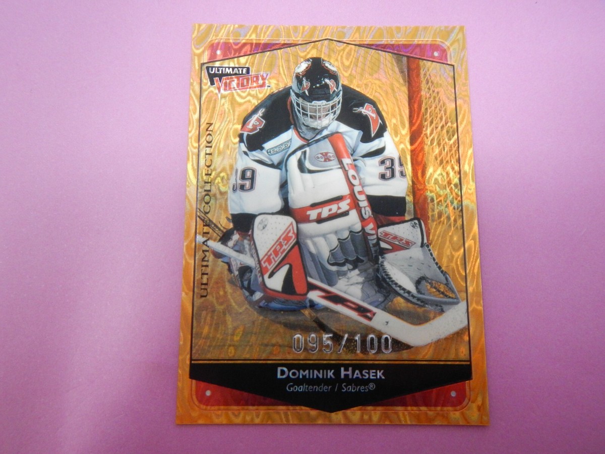 1999-00 Upper Deck Ultimate Victory Collection / 100 Dominik Hasek