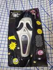 RARE Scream Ghost Face Bleeding Halloween Mask w/Blood Heart Pump NEW 2002