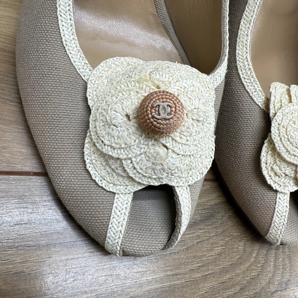 Chanel Camelia Flor Crema Zapatos con Cordones 9.5 EU 39.5 Peep Toe Beige Foto 3 de 4