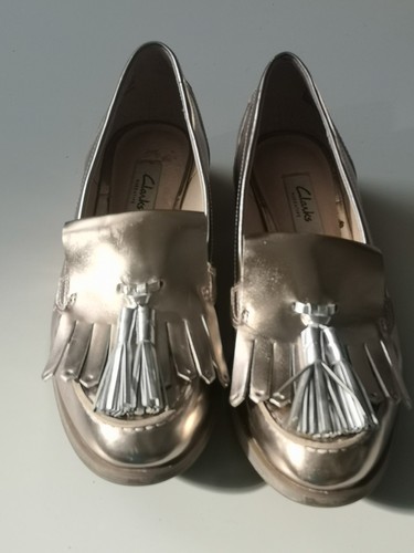 Clarks Narrative Shoes Size 5D Slip On Tassle Design - Picture 1 of 13