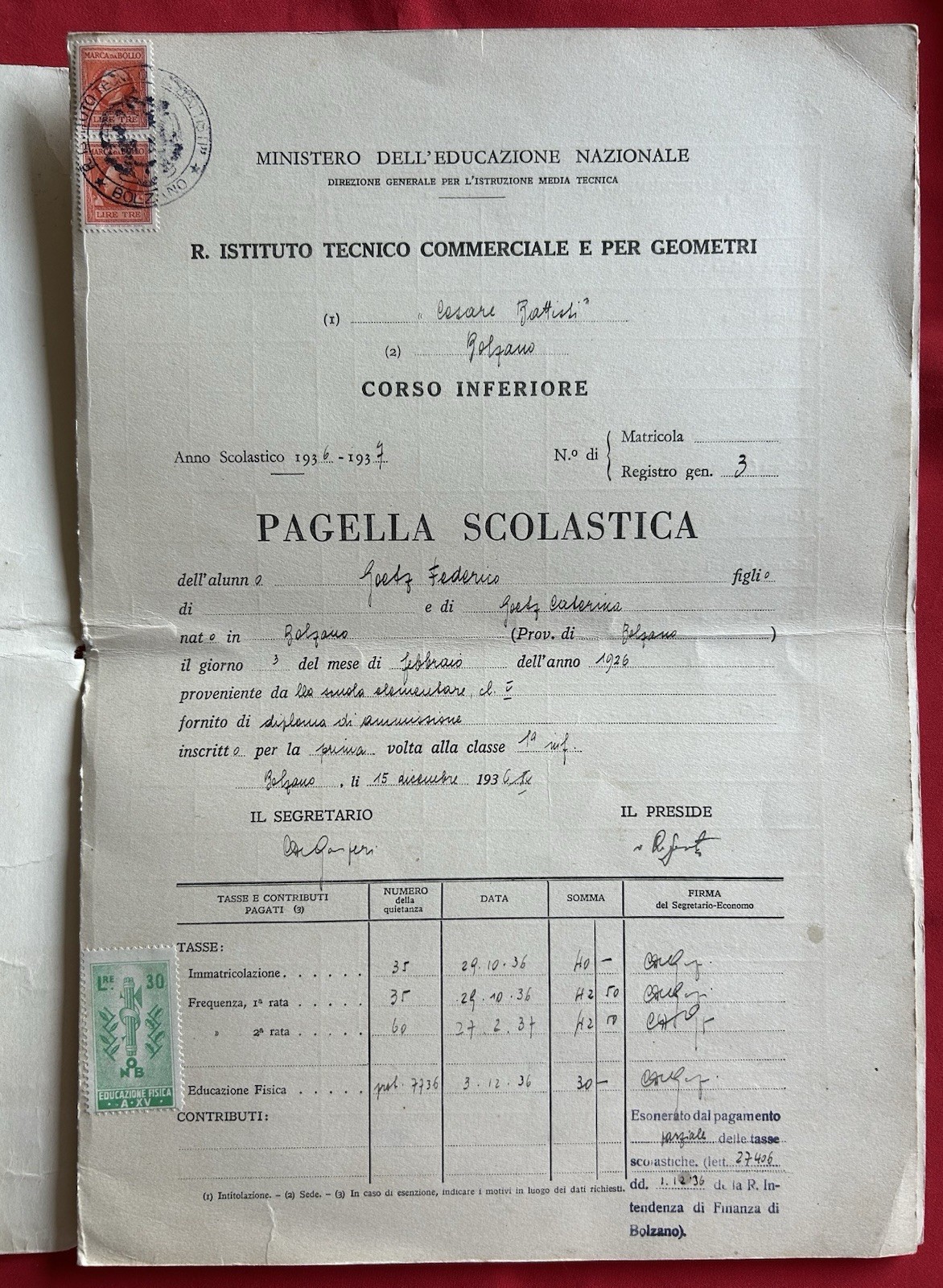 Foto 1 di 13