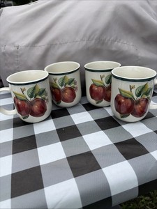 CASUALS BY CHINA PEARL APPLE PATTERN COFFEE/TEA CUPS - SET OF 4