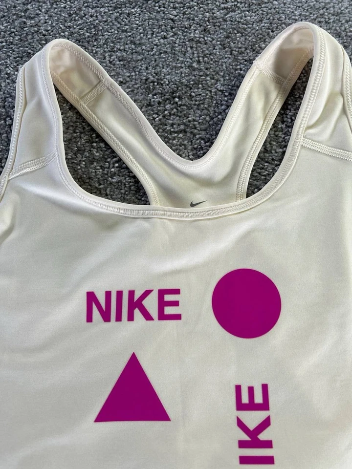 Camiseta sin mangas recortada Dri-Fit beige púrpura Nike para mujer 2x Foto 2 de 4